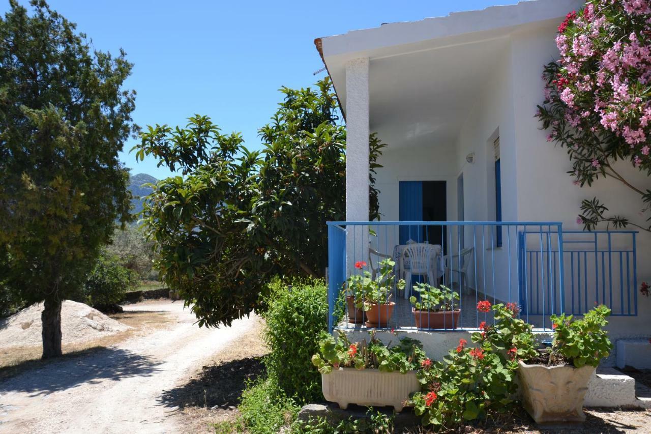 Casa Indipendente Immersa Nel Verde Con Vista Mare ドルガーリ エクステリア 写真